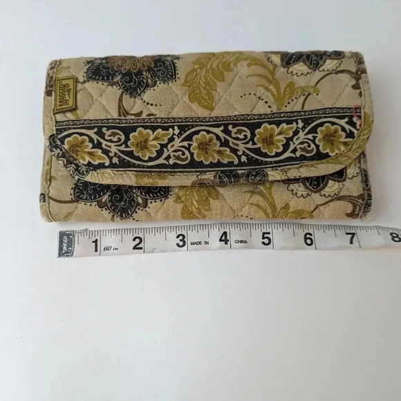 Maggie B Quilted Trifold Wallet - Picture 4 of 9